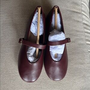 NWT Call It Spring Elyaiaa Ballet Flat in Burgundy Size 6